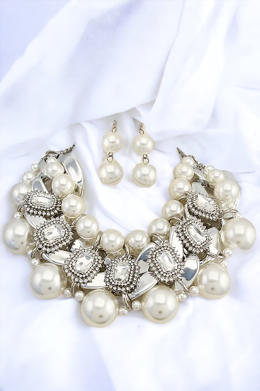 LARGE PEARL CHAIN GEM ACCENT NECKLACE SET