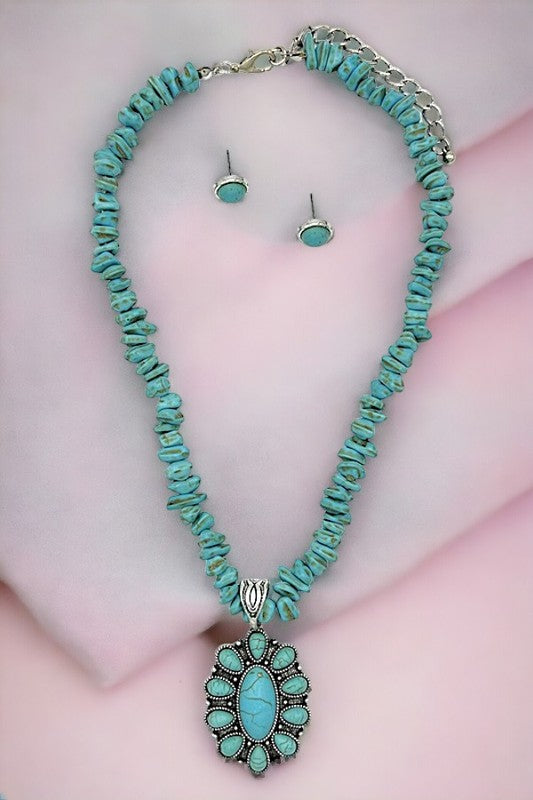 Chipped Gem Oval Pendant Necklace Set