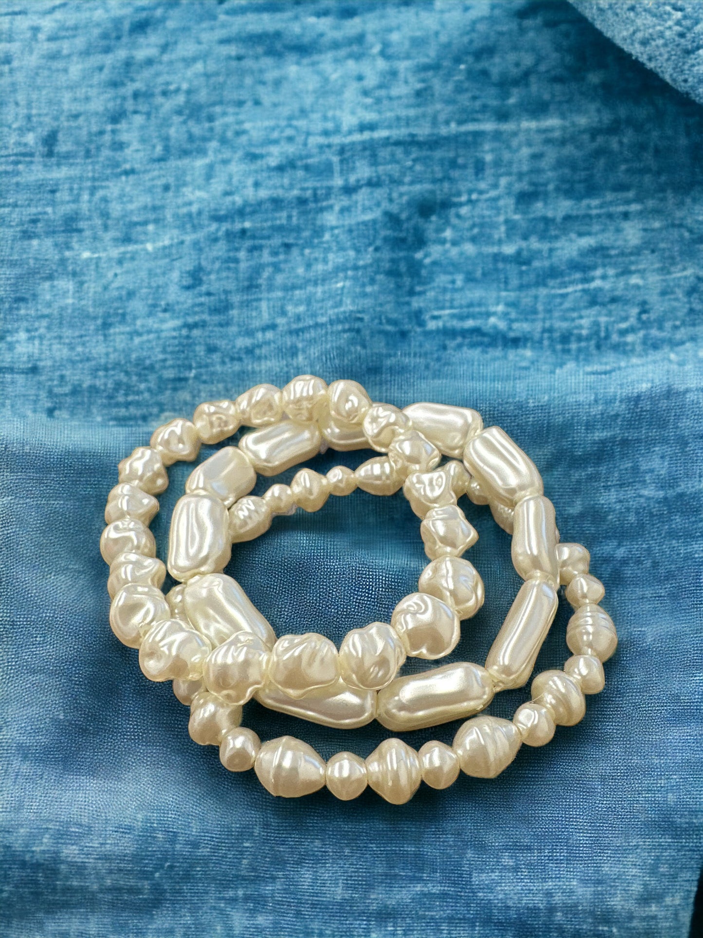 FAUX PEARL BRACELET