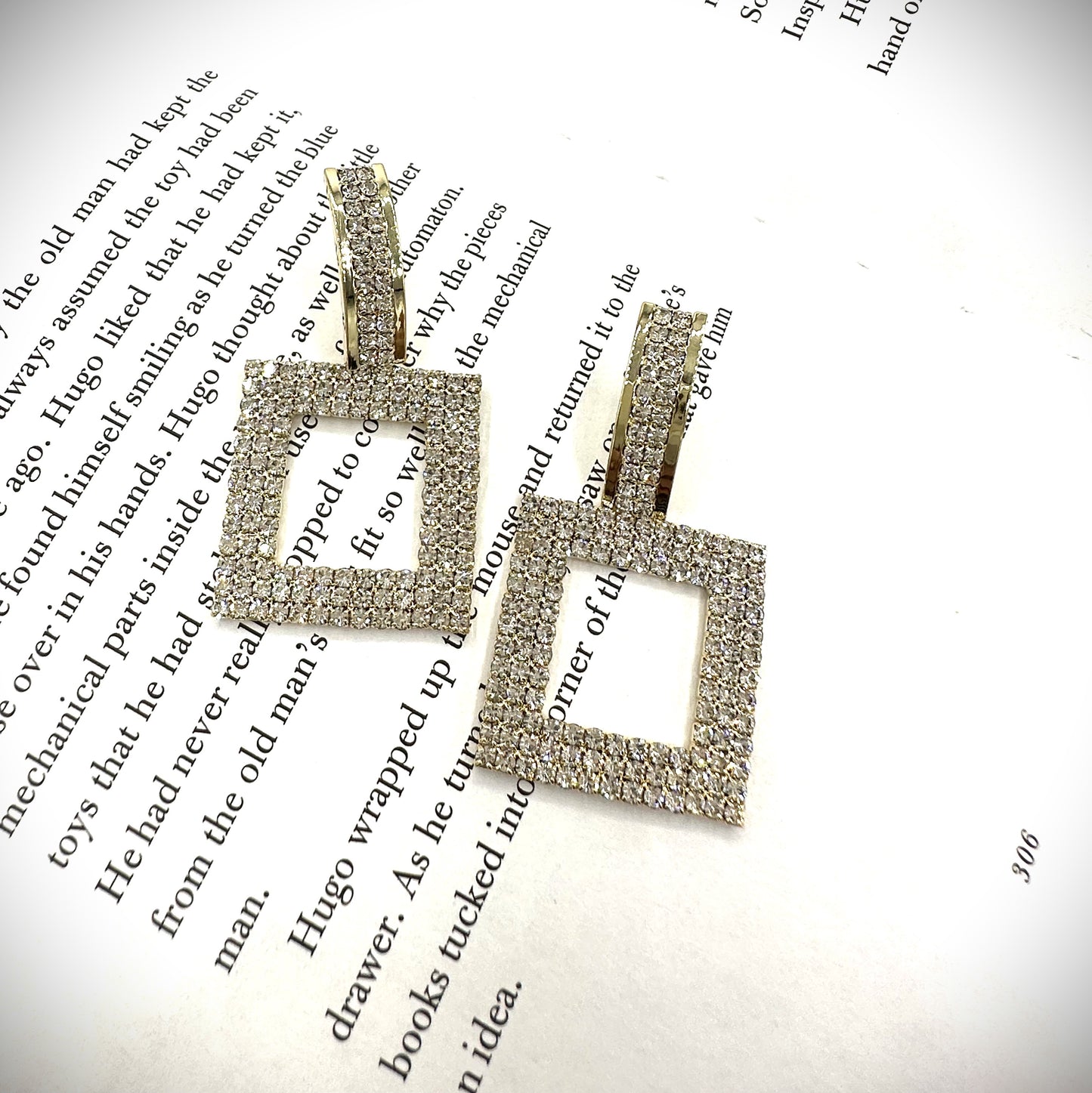 RHINESTONE SQUARE DROP EARRING