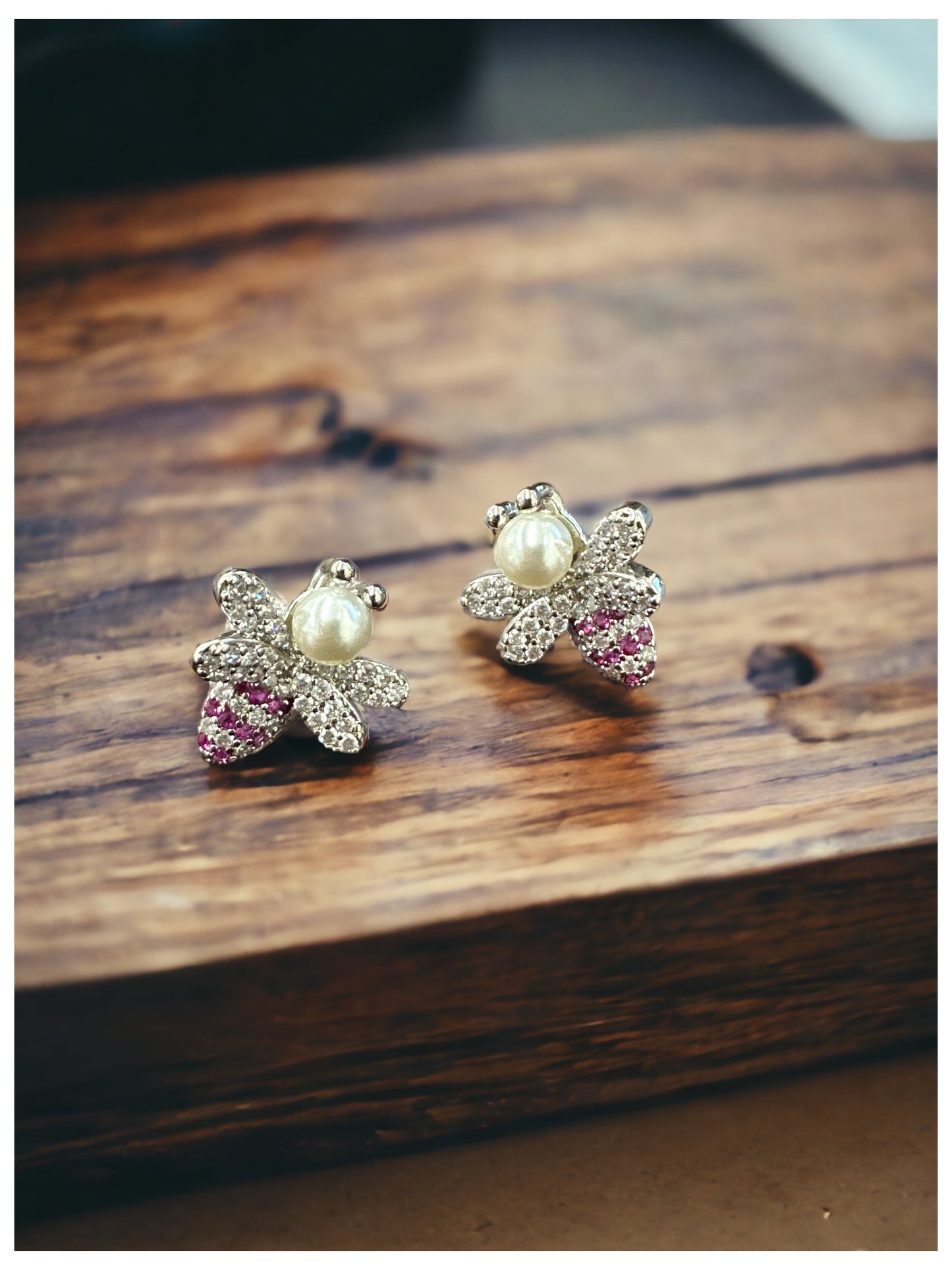 CZ HONEY BEE EARRING