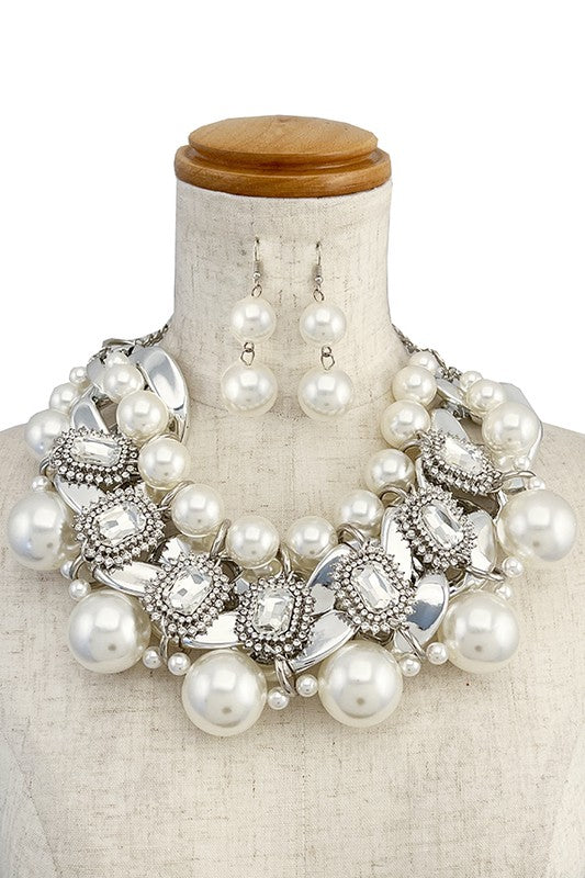 LARGE PEARL CHAIN GEM ACCENT NECKLACE SET