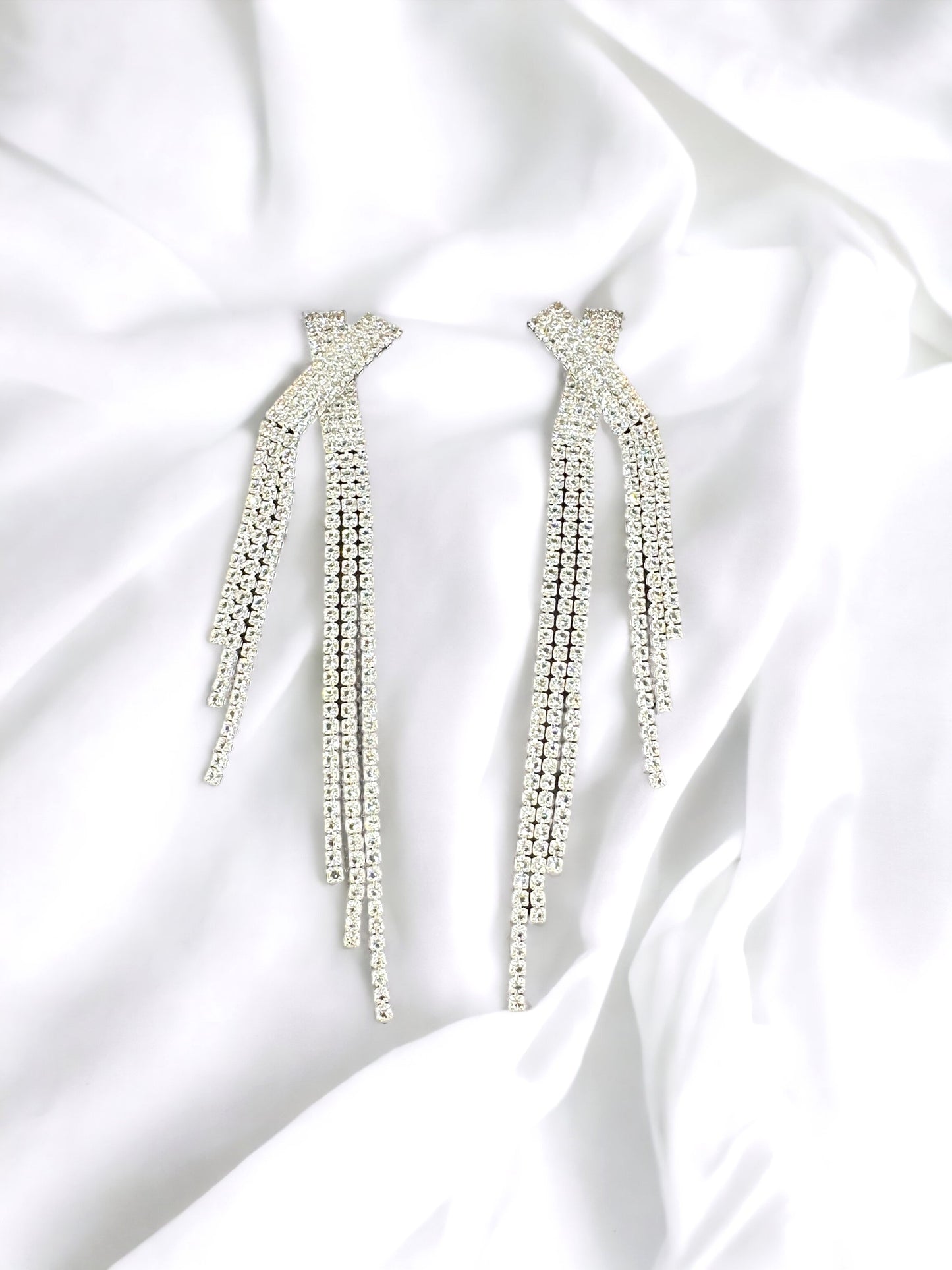 RHINESTONE FRINGE DANGLE EARRING